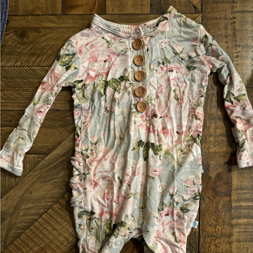 Poshpeanut Celine romper